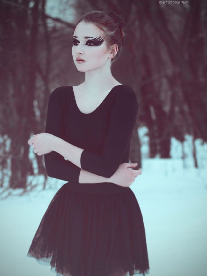 10-disfraces-faciles-en-color-negro-para-verte-sexy-este-halloween-9