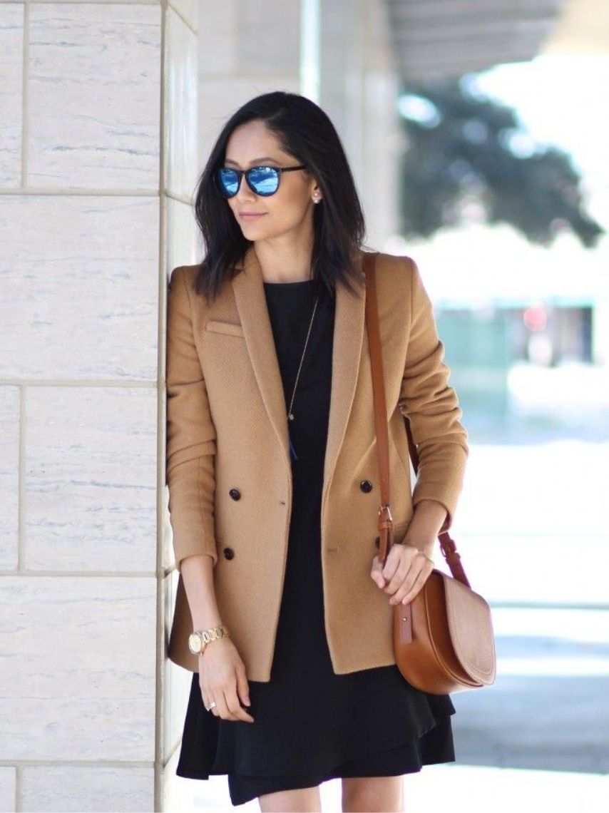 10-outfits-con-blazer-cafe-para-usar-en-el-trabajo-este-otono-6