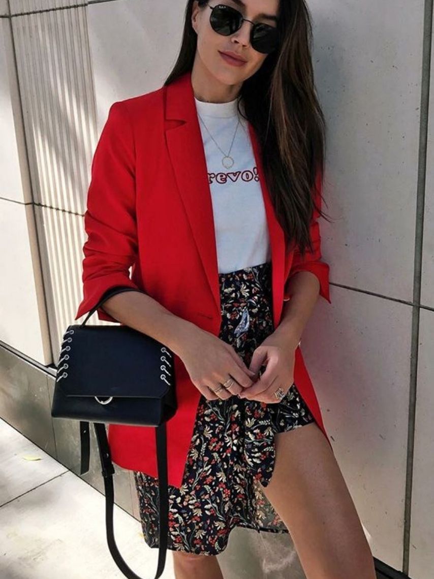 10-outfits-con-blazer-rojo-para-sentirte-empoderada-en-la-oficina-5