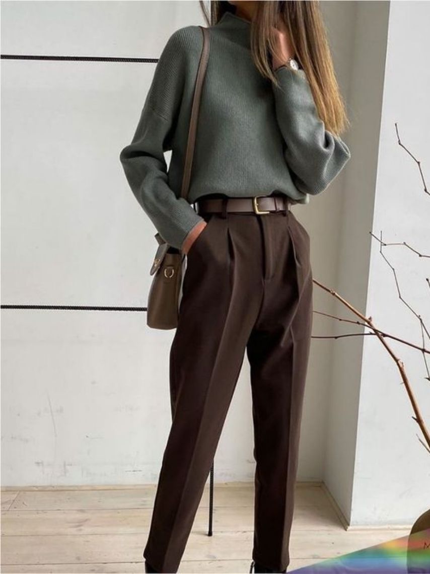 10 outfits con pantalón café ideales para el clima de otoño | Mujer de 10