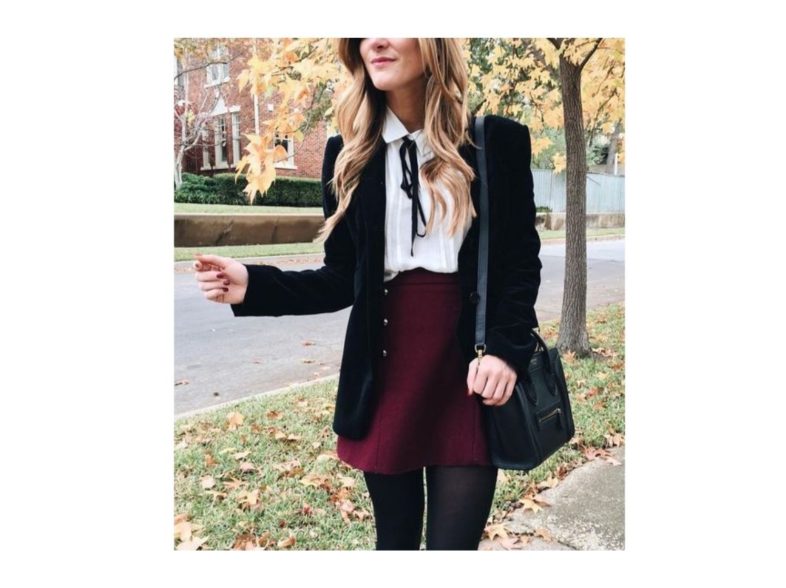 Outfits elegantes con medias perfectos para ir a la oficina en otoño