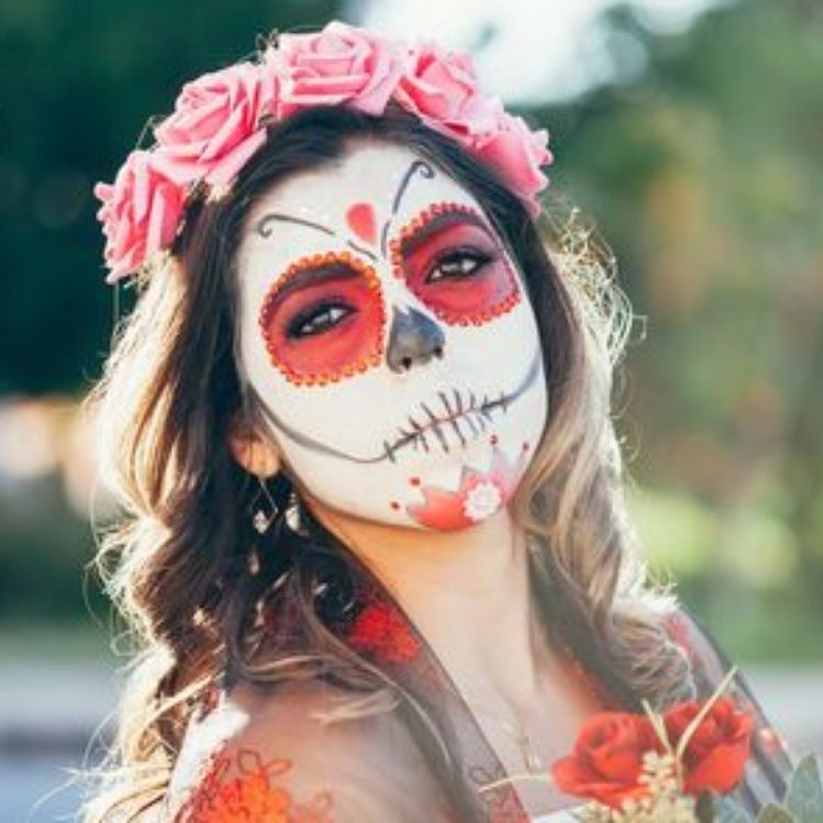 Día de Muertos Maquillaje y peinado de catrina 