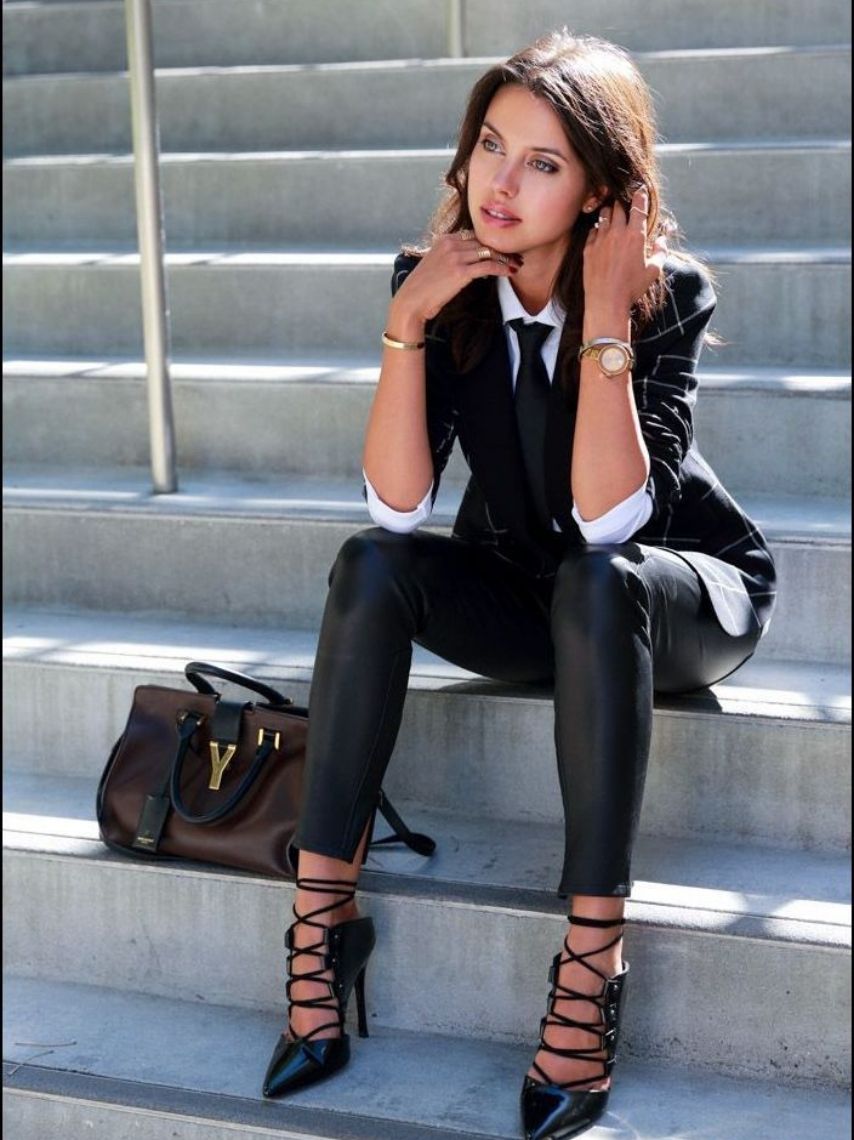 10-outfits-con-pantalon-negro-para-sentirte-comoda-y-atractiva-en-la-oficina-3