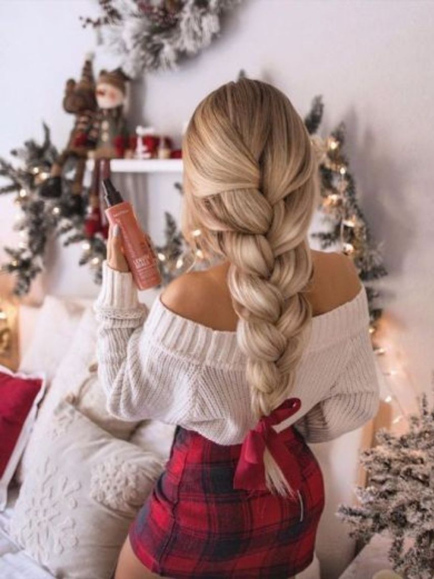 10-peinados-elegantes-con-cabello-largo-ideales-para-navidad-7