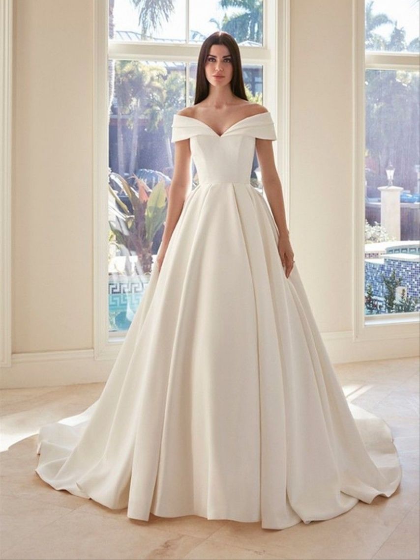 10-vestidos-de-novia-en-corte-princesa-para-una-boda-elegante-1