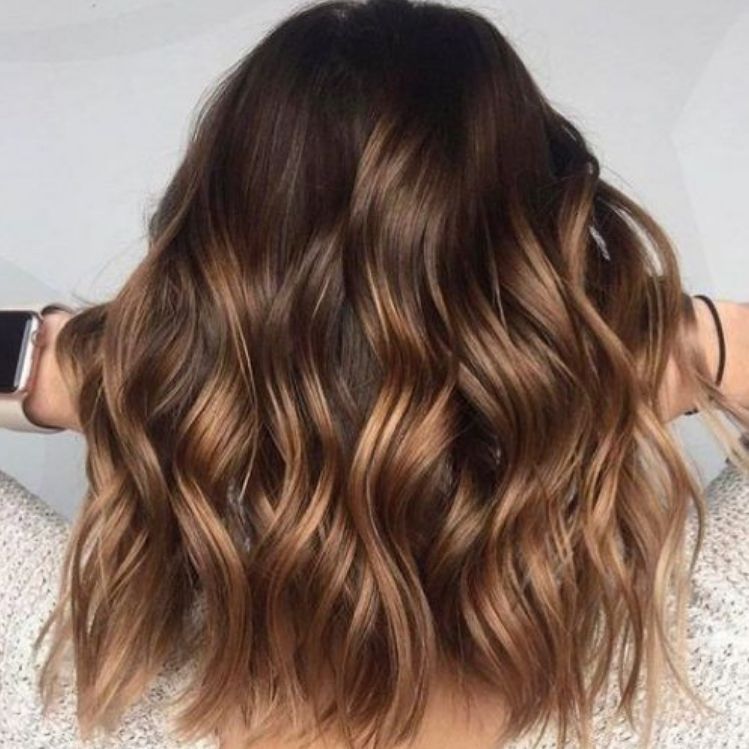 10 formas de llevar el balayage caramelo en tu cabello corto