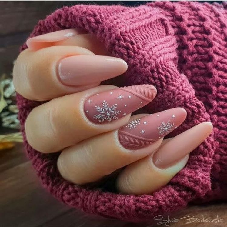 10 diseños de uñas tejidas perfectas para invierno