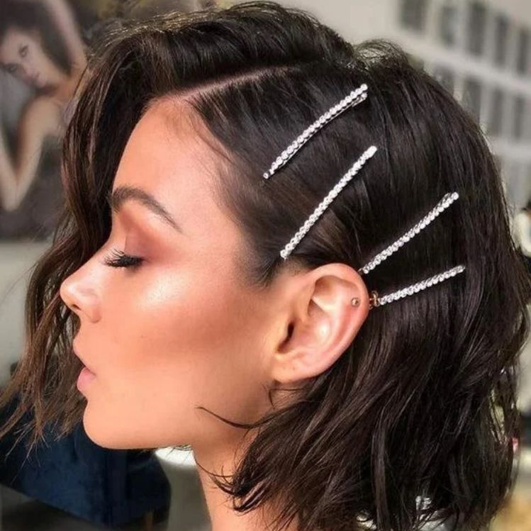 10 peinados fáciles y elegantes para lucir tu cabello corto en Navidad