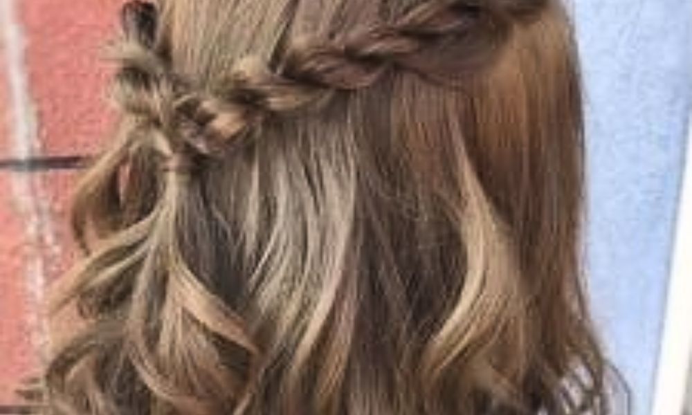 10-peinados-faciles-y-elegantes-para-lucir-tu-cabello-corto-en-navidad-5