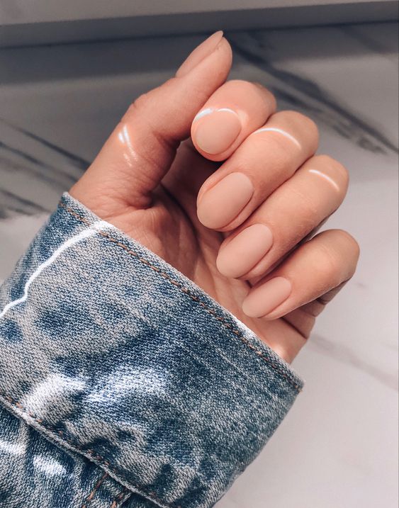 uñas-nude-matte