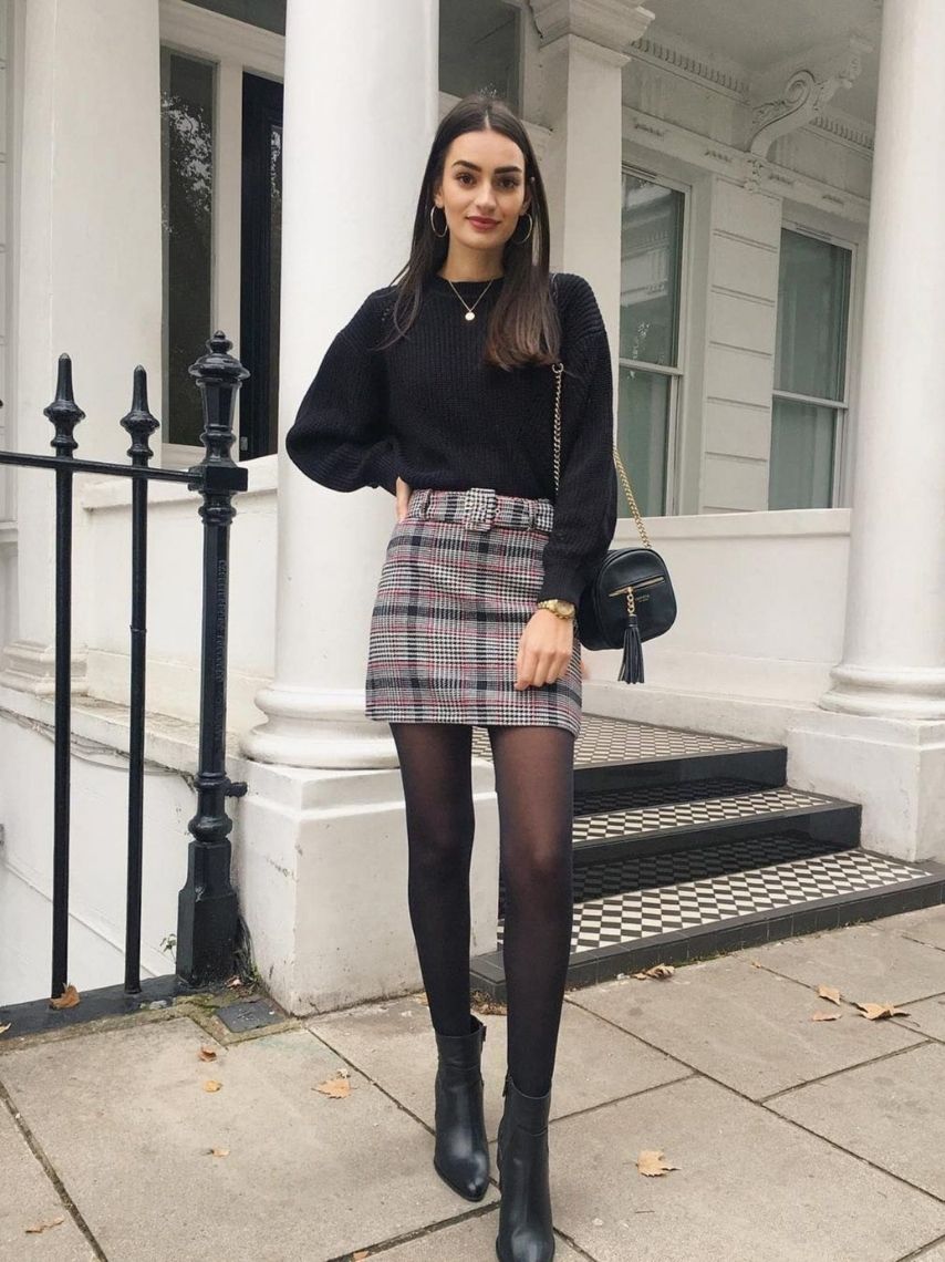 10 outfits con medias negras para lucir tus faldas en invierno | Mujer de 10