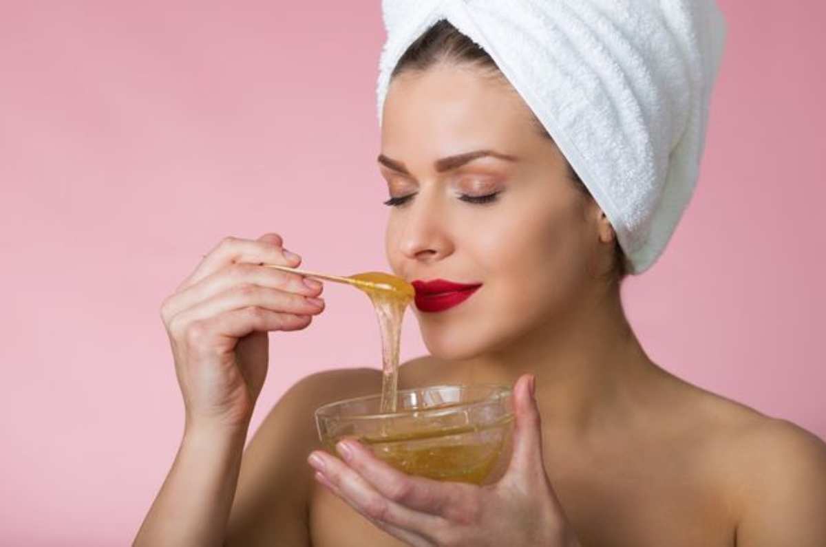 8 productos con miel de abeja que rejuvenecerán tu piel en pocos días