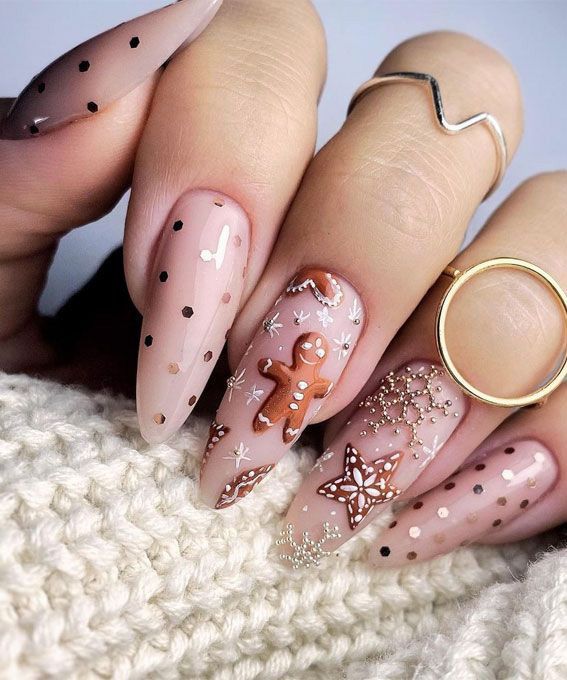 10 diseños de uñas navideñas para las que aman los brillos 2