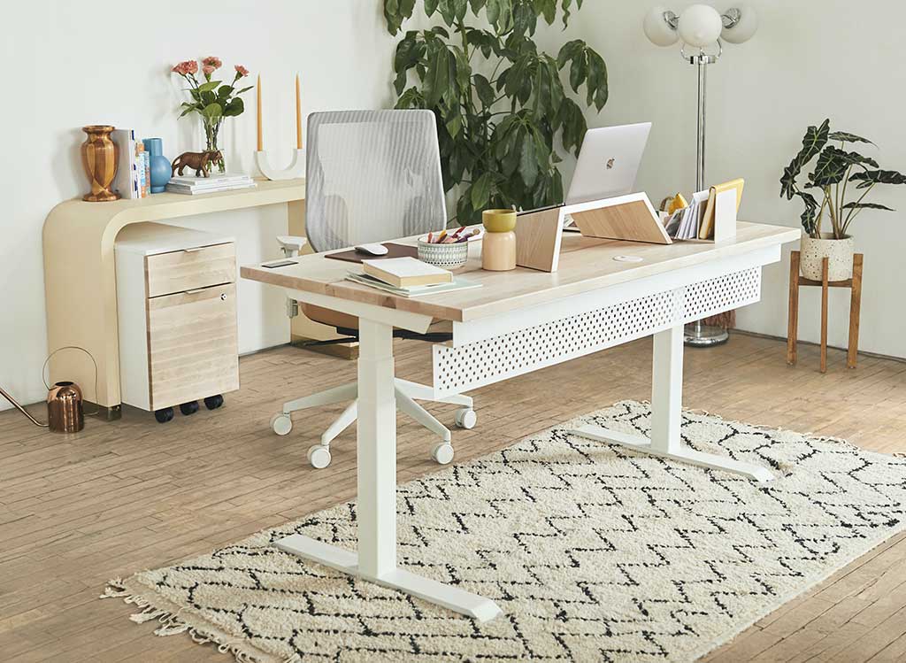 7 tips para crear un espacio cómodo de Home Office en tu depa 2