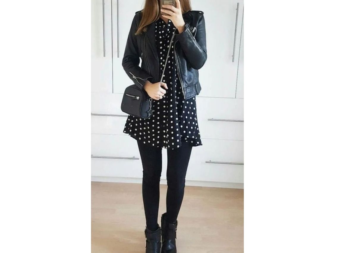Outfit vestido on sale negro con mallas