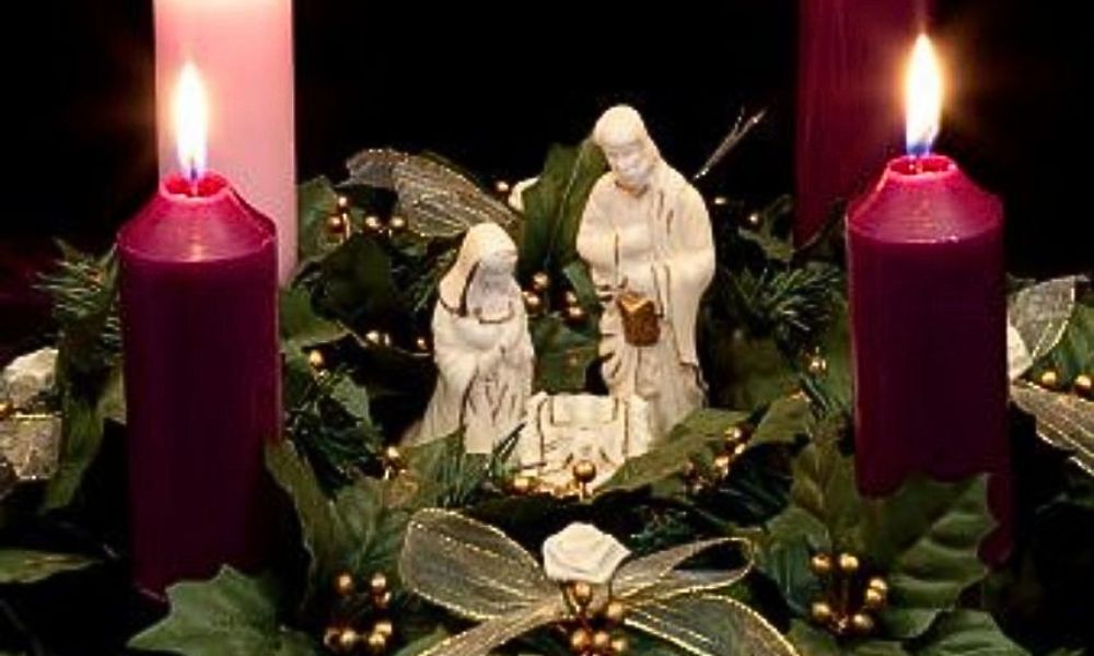 10-coronas-de-adviento-elegantes-para-lucir-en-tu-mesa-navidena-8