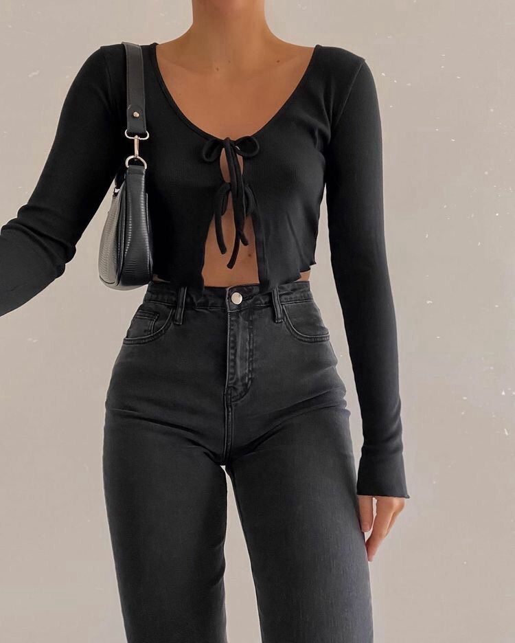 10 formas de usar crop top en invierno para verte alta y delgada 8