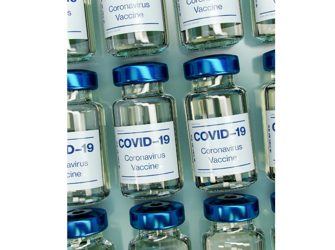 ¿Es bueno ponerse la vacuna de la influenza y el COVID 19 en el mismo mes?