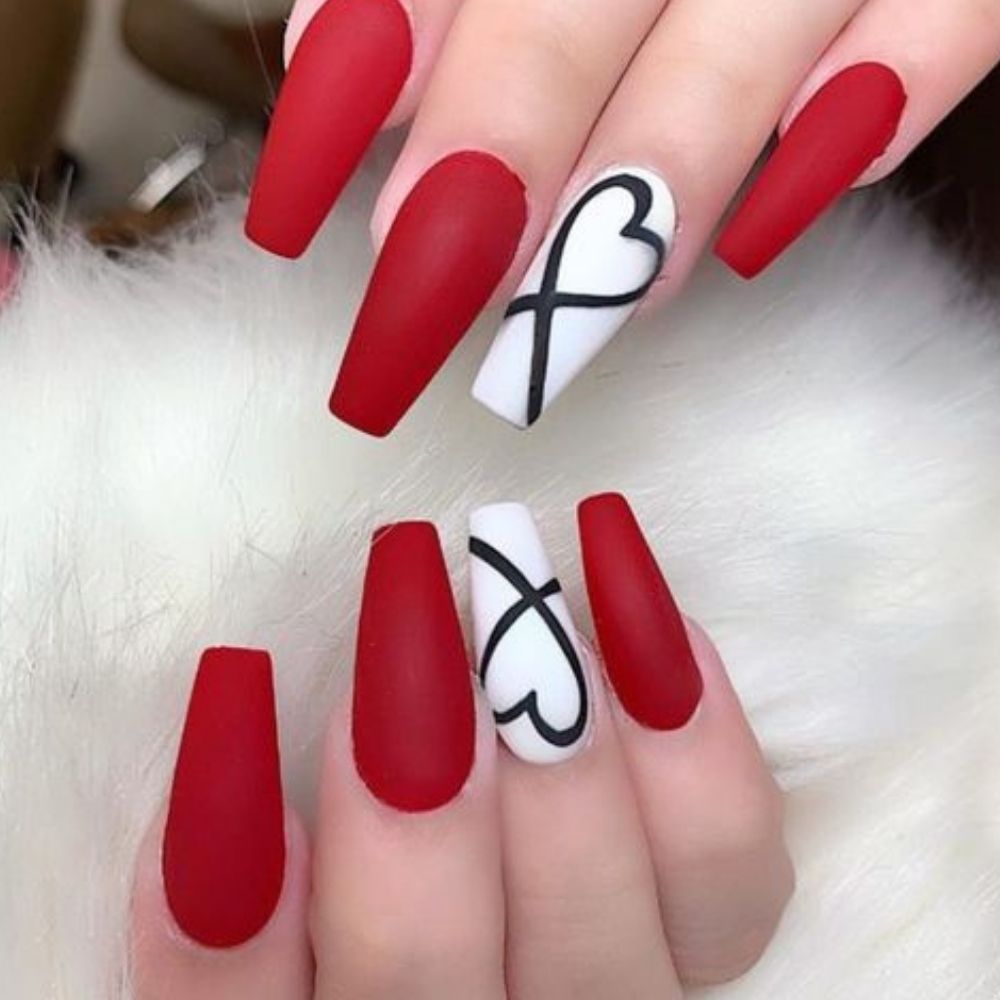 10 ideas de uñas para San Valentín para lucir fantástica