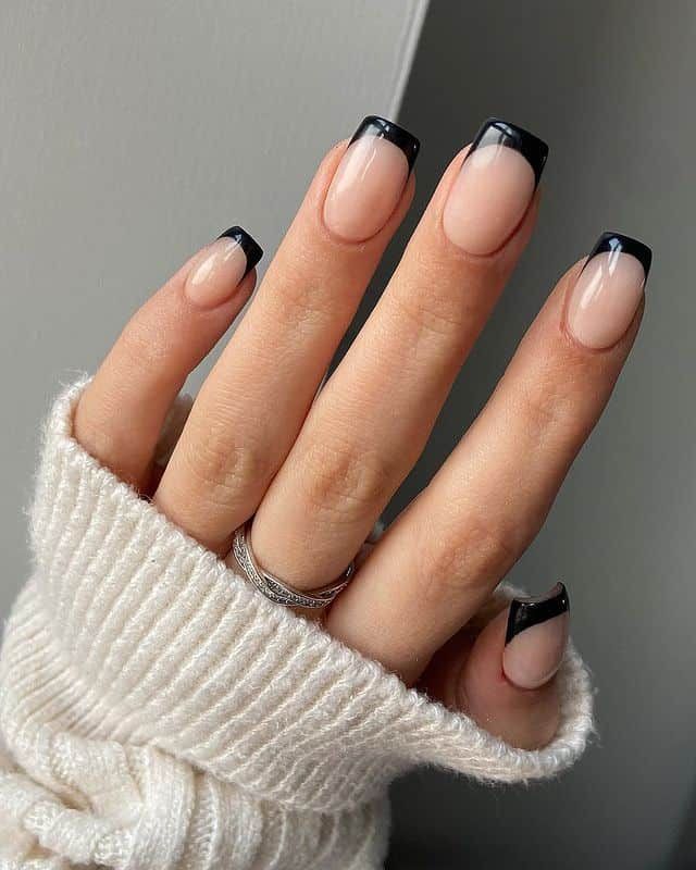 10 diseños de uñas negras que se verán elegantes para ir a la oficina 0