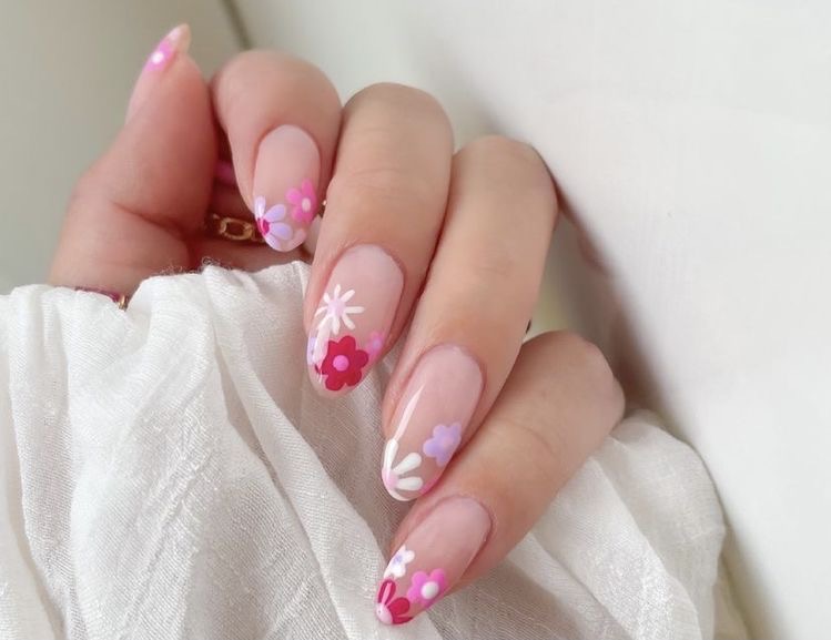 10 diseños de uñas rosas y elegantes para usar en San Valentín 9