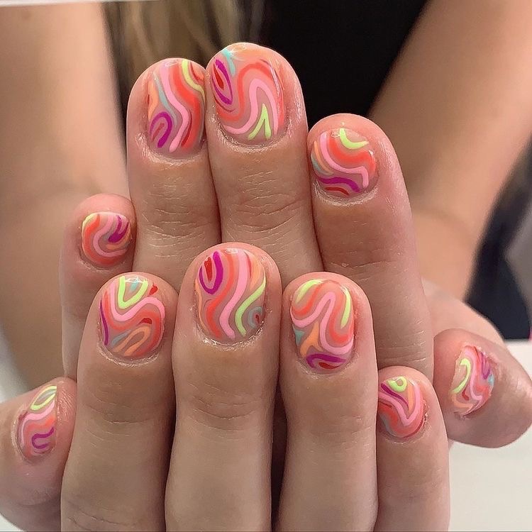 10 diseños de uñas rosas y elegantes para usar en San Valentín 1