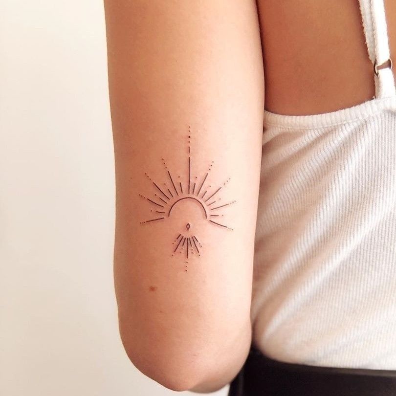 8 tatuajes astrólogos para atraer la buena suerte 0