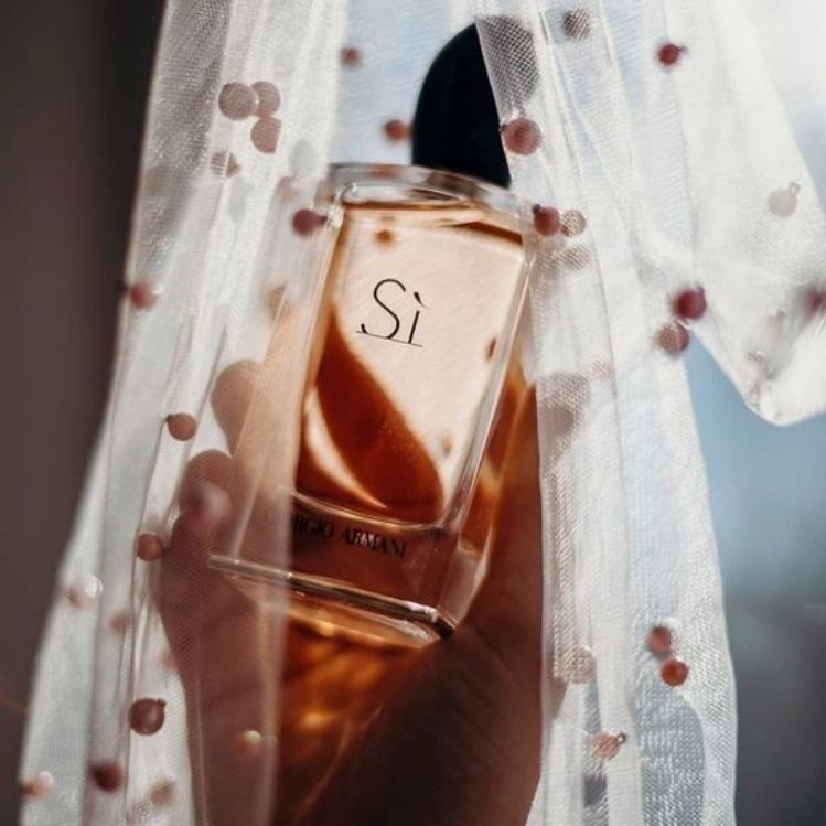 Estos 5 aromas de perfumes te harán más elegante este 2022