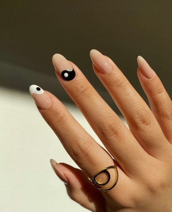 10 diseños de uñas minimalistas que se ven bien todo el año 6