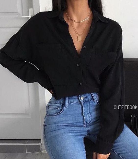 blusa-negra-con-jeans