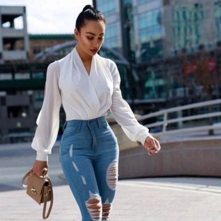 7 outfits casuales con jeans perfectos para ir a la oficina