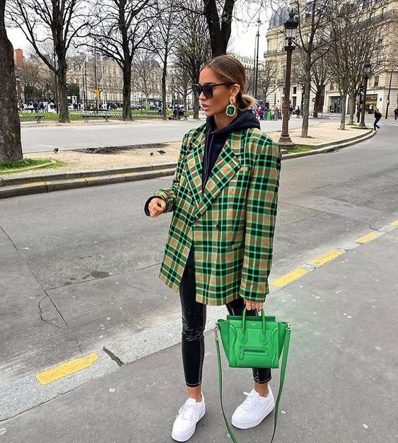 7-outfits-deportivos-para-ir-a-trabajar-y-no-verte-fachosa