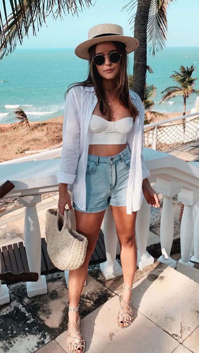 8 outfits elegantes y bonitos para una cita en la playa