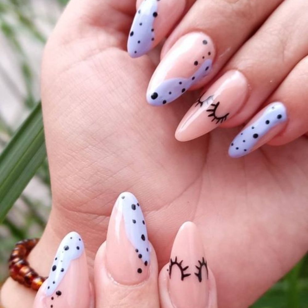 10 diseños de uñas lilas decoradas de moda este 2022