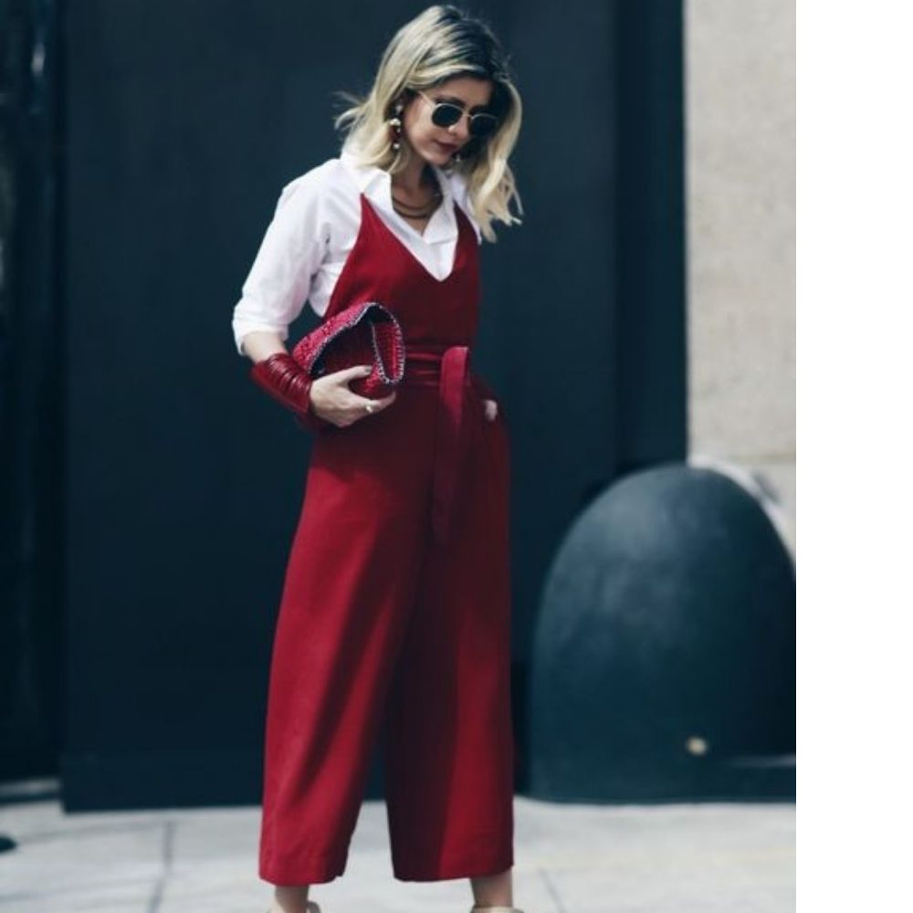 10 outfits con camisas blancas para la oficina sin morir de calor