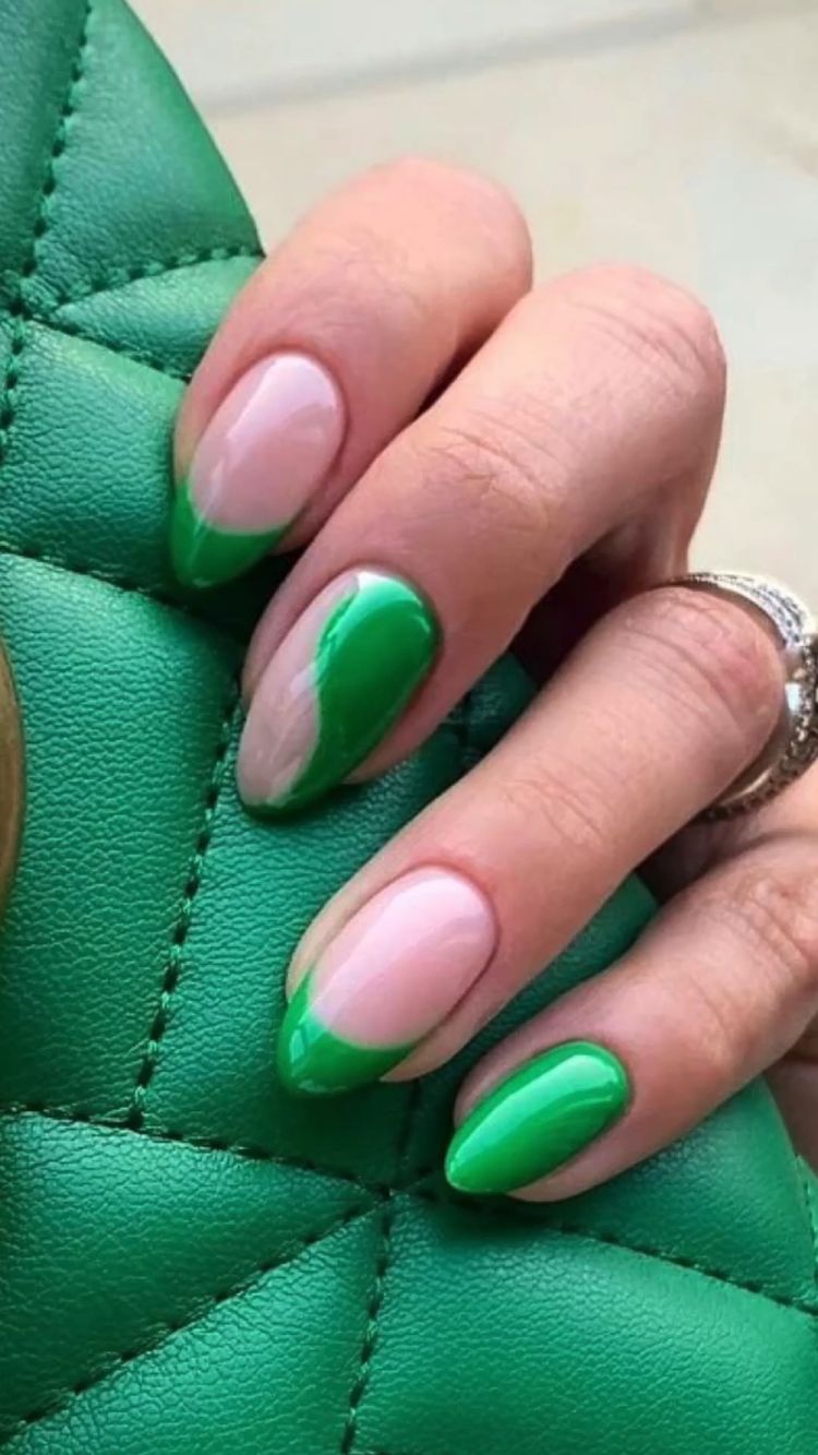 10 ideas de uñas verdes fáciles y casuales para la oficina | Mujer de 10