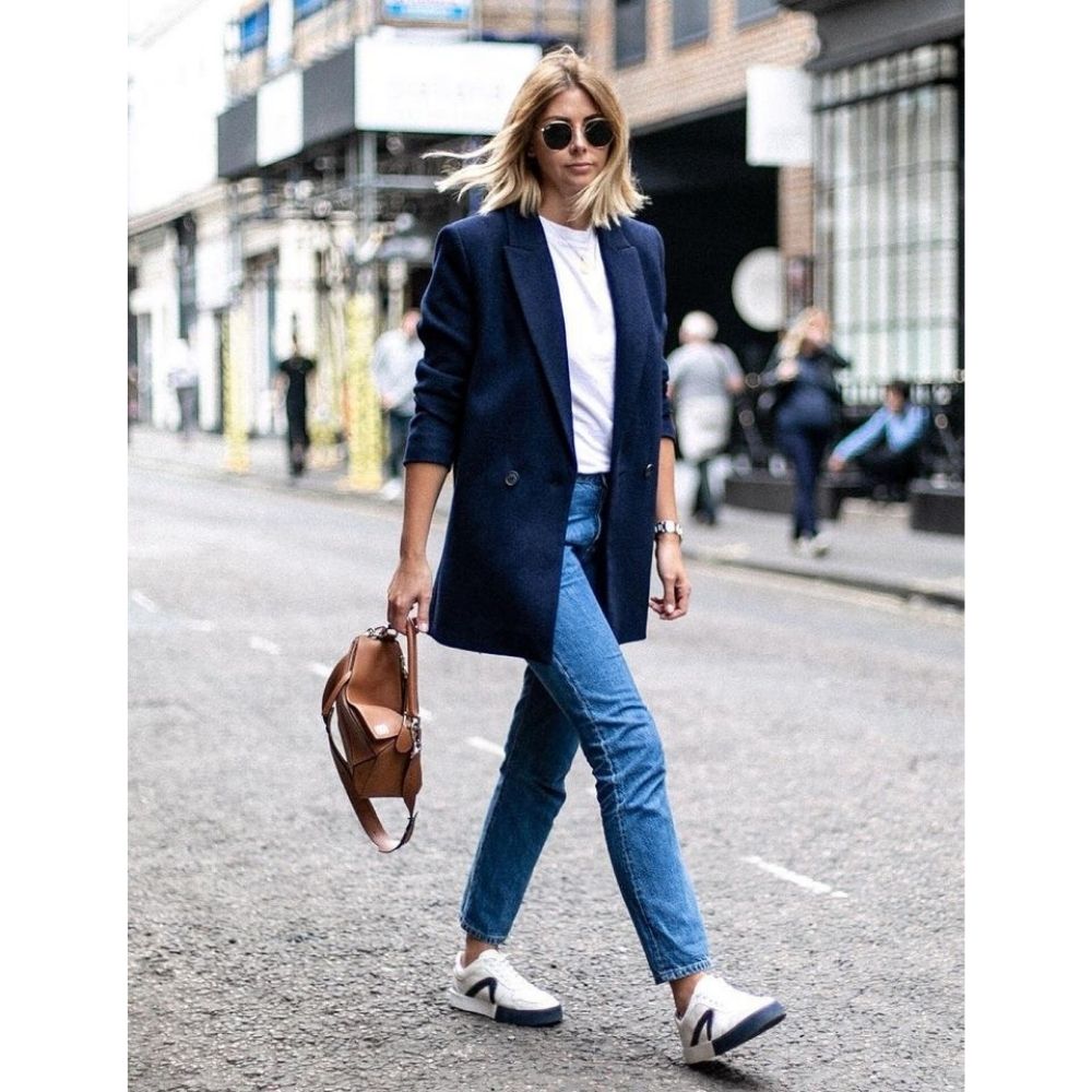 10 outfits con blazer azul ideales para llevar a la