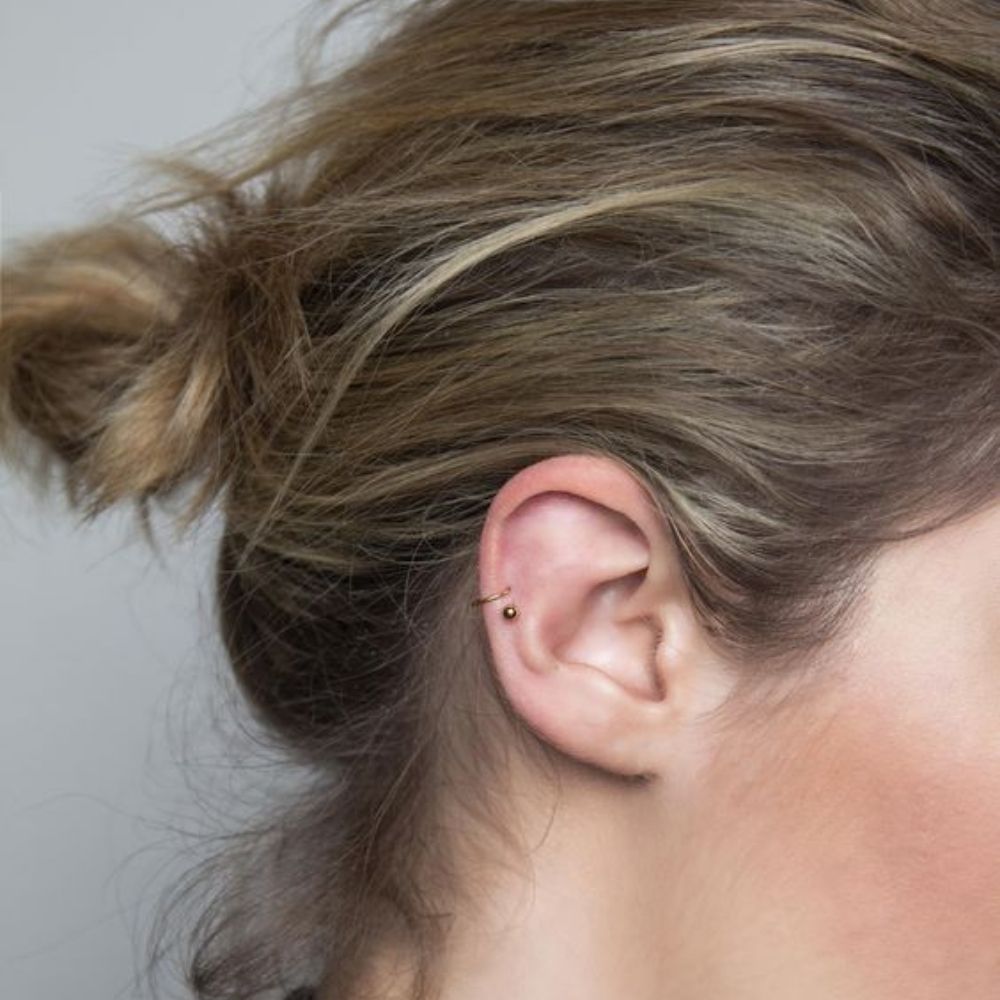 10 ideas para llevar piercing en orejas pequeñas que están de moda