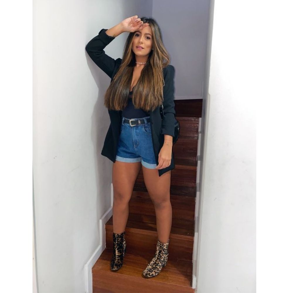 10 outfits con short de mezclilla para ir a trabajar sin verte fachosa