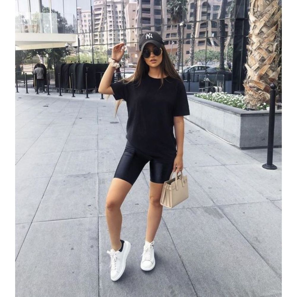 10 outfits con short negro ideal para la primavera | Mujer de 10