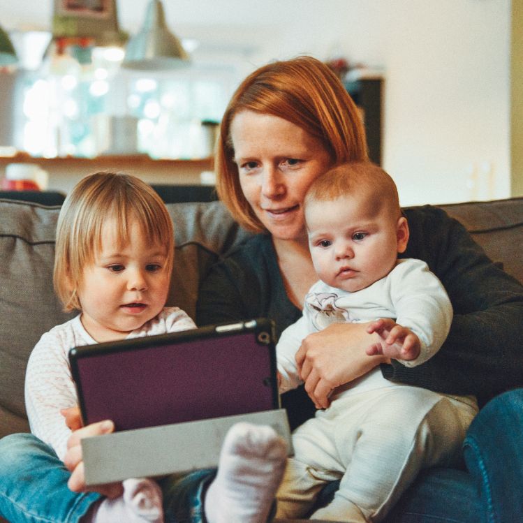 Scribd, plataforma de biblioteca digital y M10 regalan un código para mamá