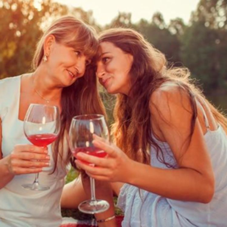 5 vinos para celebrar a mamá + Trivia de Consejo Mexicano Vitivinícola