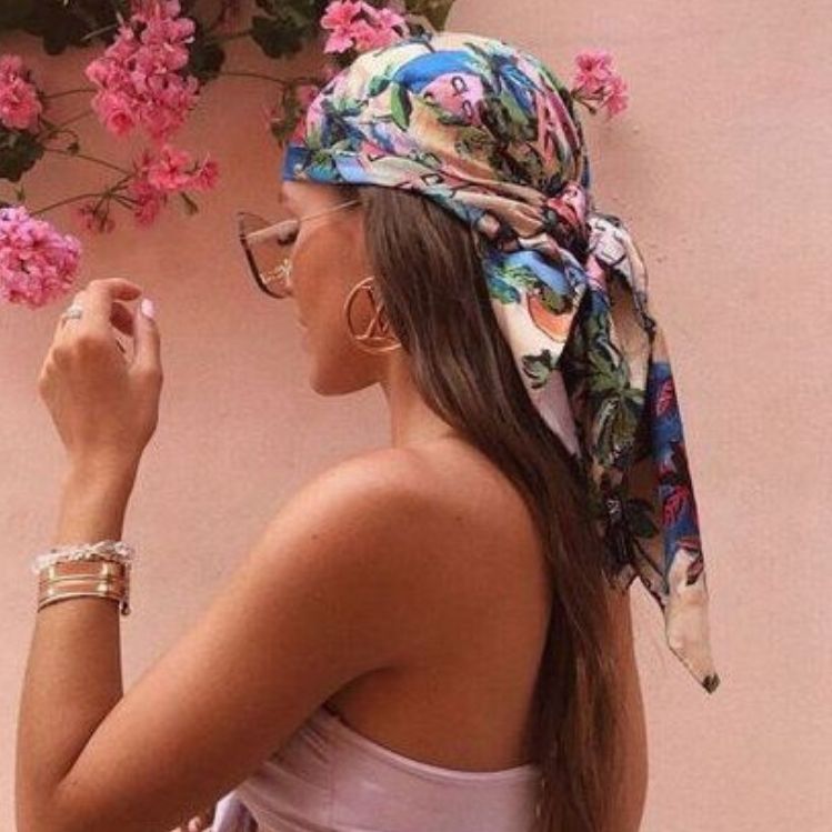 10 peinados con pañoletas aesthetic para evitar el calor