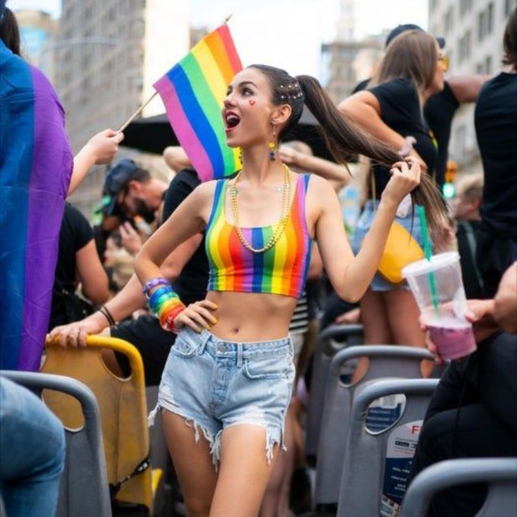 10 ideas de outfits pride para la marcha LGTBIQ+