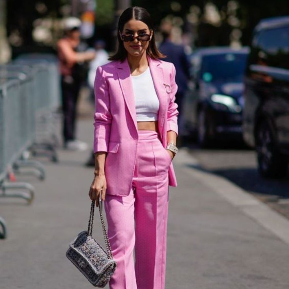 10-outfits-con-blazer-rosa-para-lucir-casual-y-elegante-en-la-oficina6
