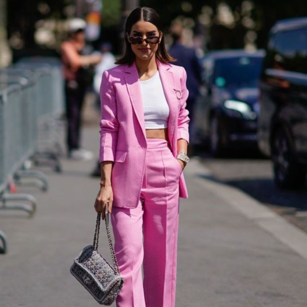 10 outfits con blazer Rosa para lucir casual y elegante en la oficina |  Mujer de 10