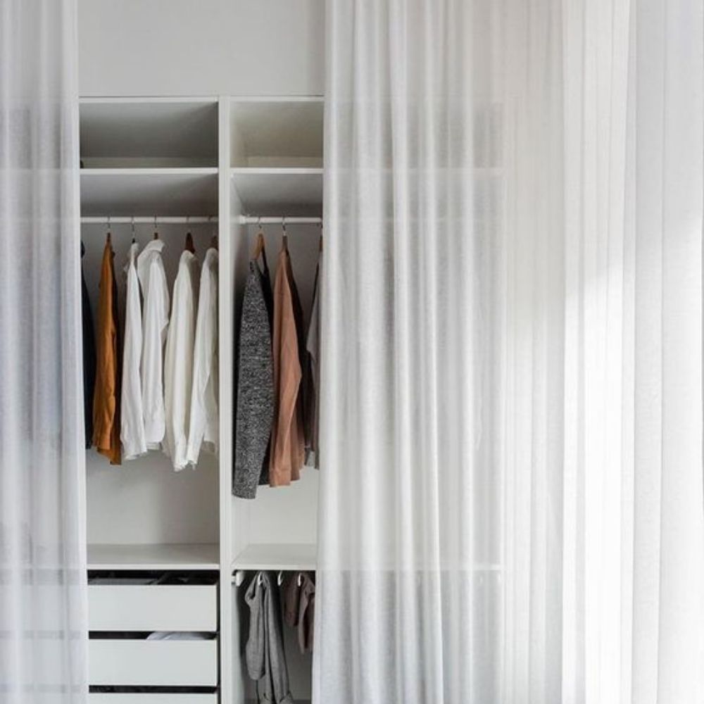 10 ideas para acomodar un closet pequeño y aprovechar los espacios