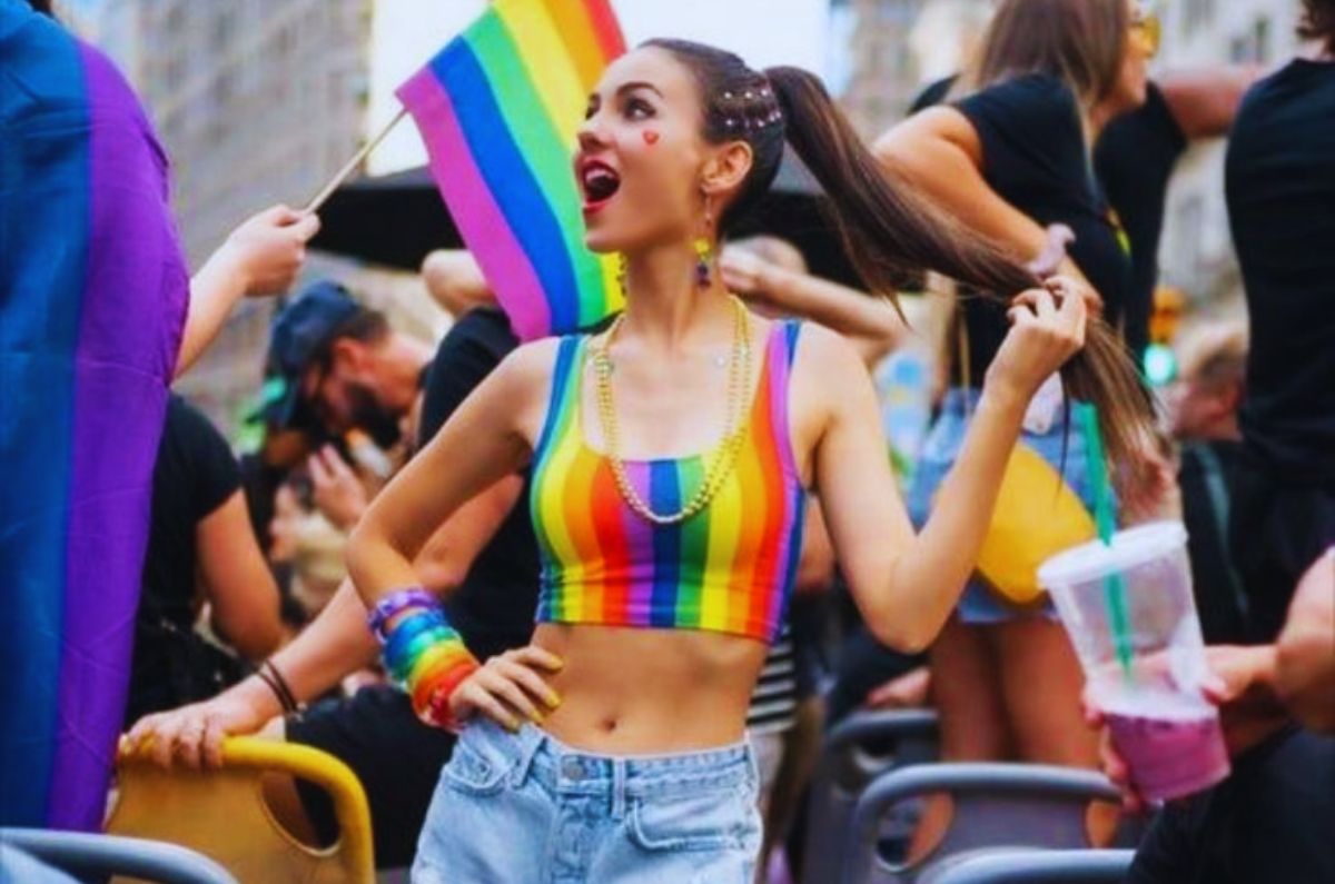 10 ideas de outfits pride para la marcha LGTBIQ+
