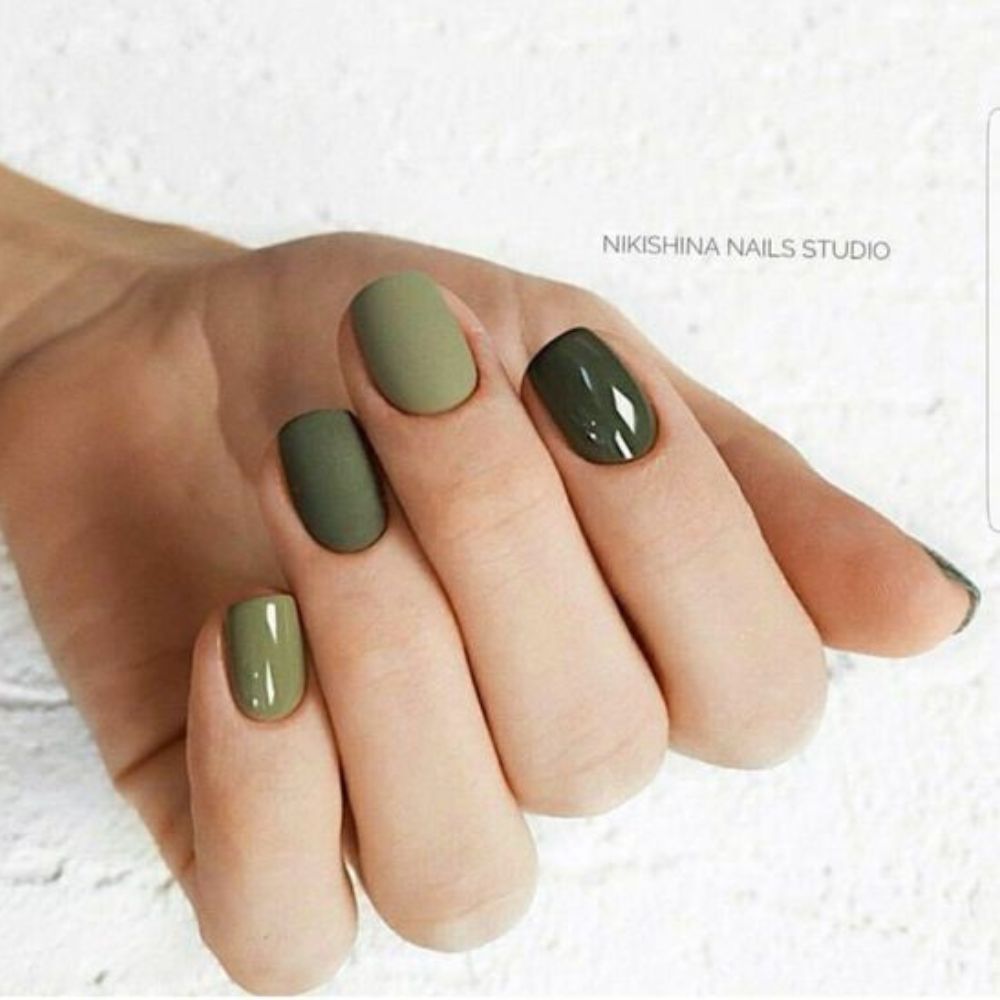 10 ideas de uñas verdes cortas formales y originales