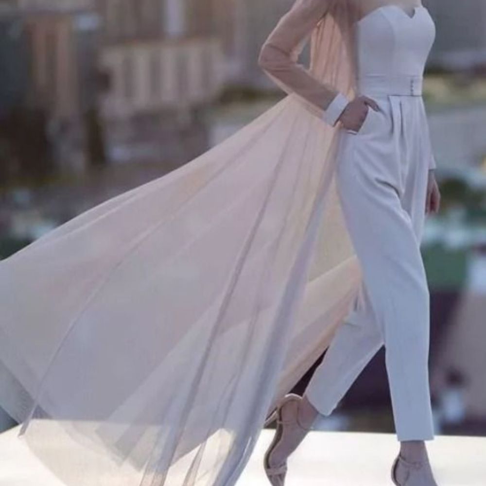 10 looks con jumpsuite para verte increible en tu boda civil en el 2022